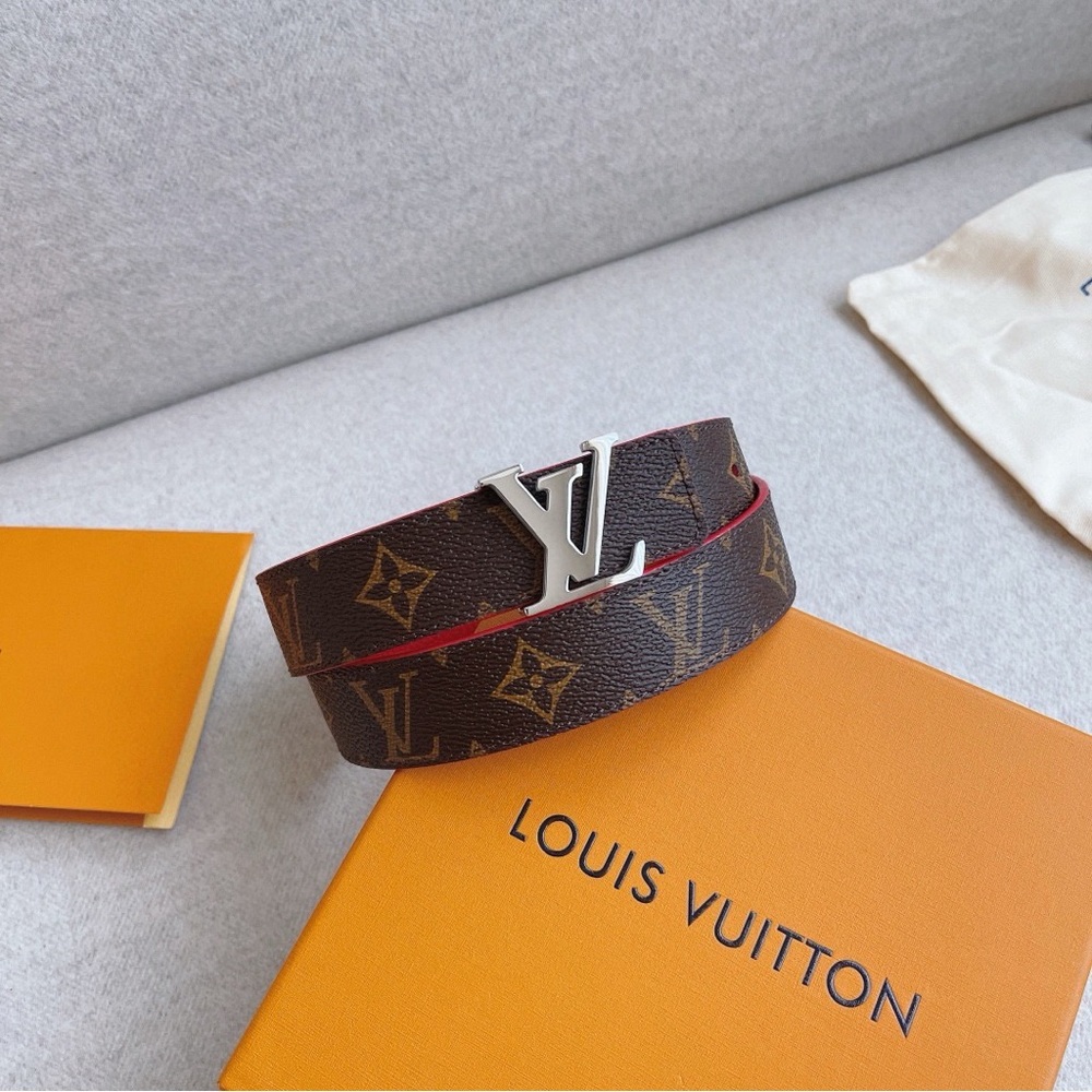 Louis Vuitton Women’s Brown and Pink Monogram Belt - Picture 6 of 7